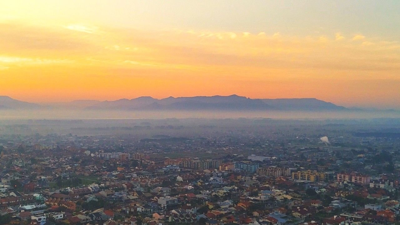 Casas com Piscina no Capão Novo