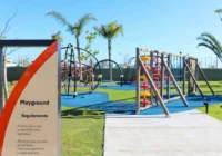 Playground moderno na área de lazer do condomínio — Condomínio Sunset
